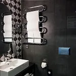 Готель Loop 4*