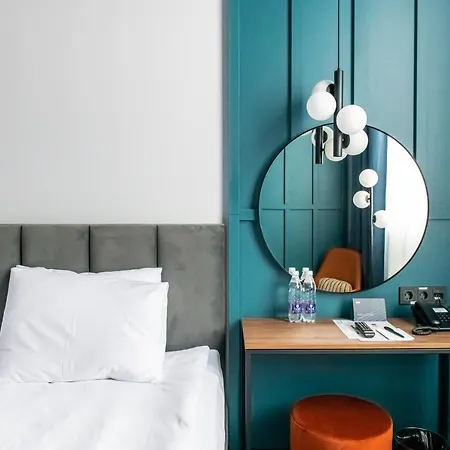 Hotel Loop 4*