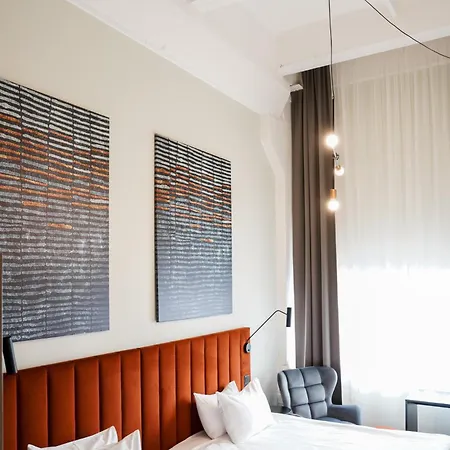 Loop Hotel