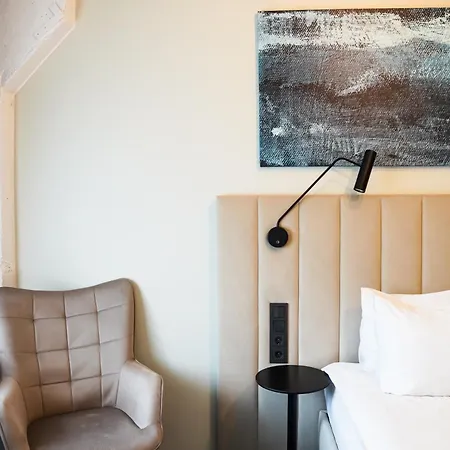 Hotel Loop 4*