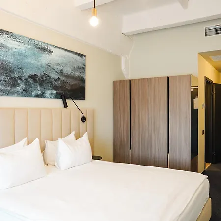 Hotel Loop 4*