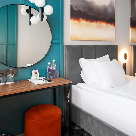 Loop Hotel