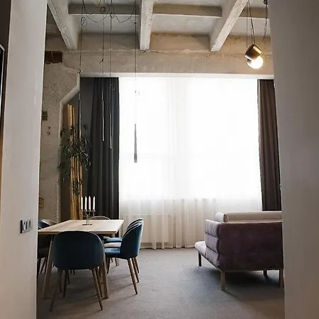 Loop Hotel
