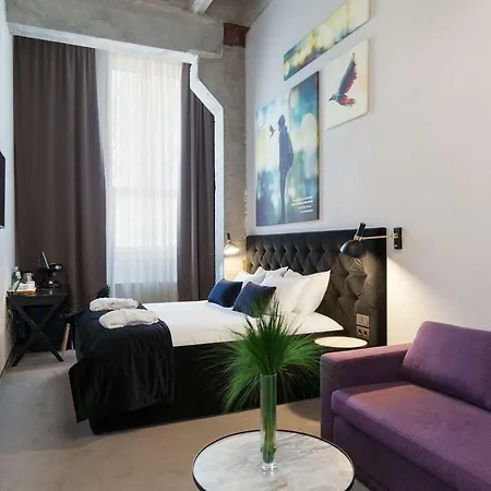 Hotel Loop 4*