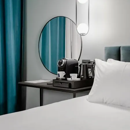 Hotel Loop 4*