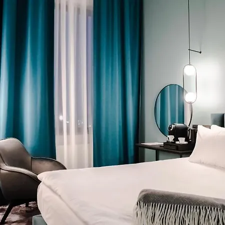Loop Hotel
